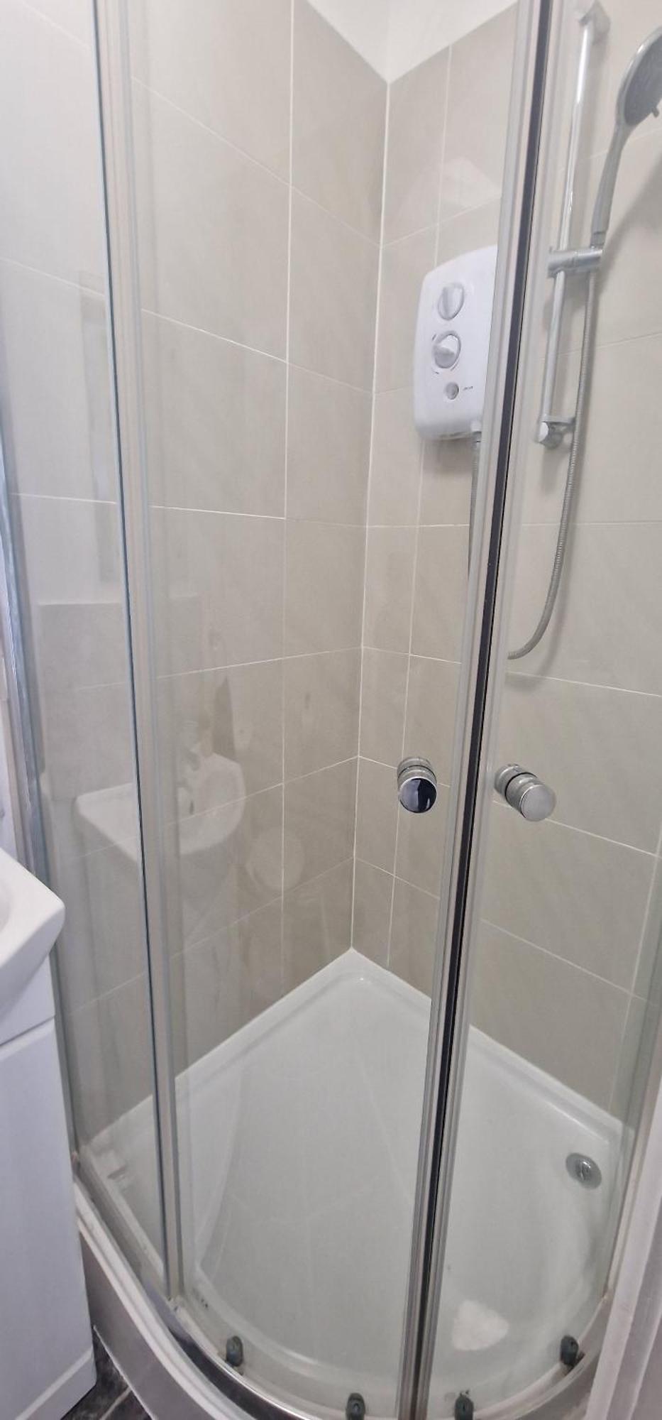 Luxury Double & Single Rooms With En-Suite Private Bathroom In City Centre Stoke On Trent Exterior foto